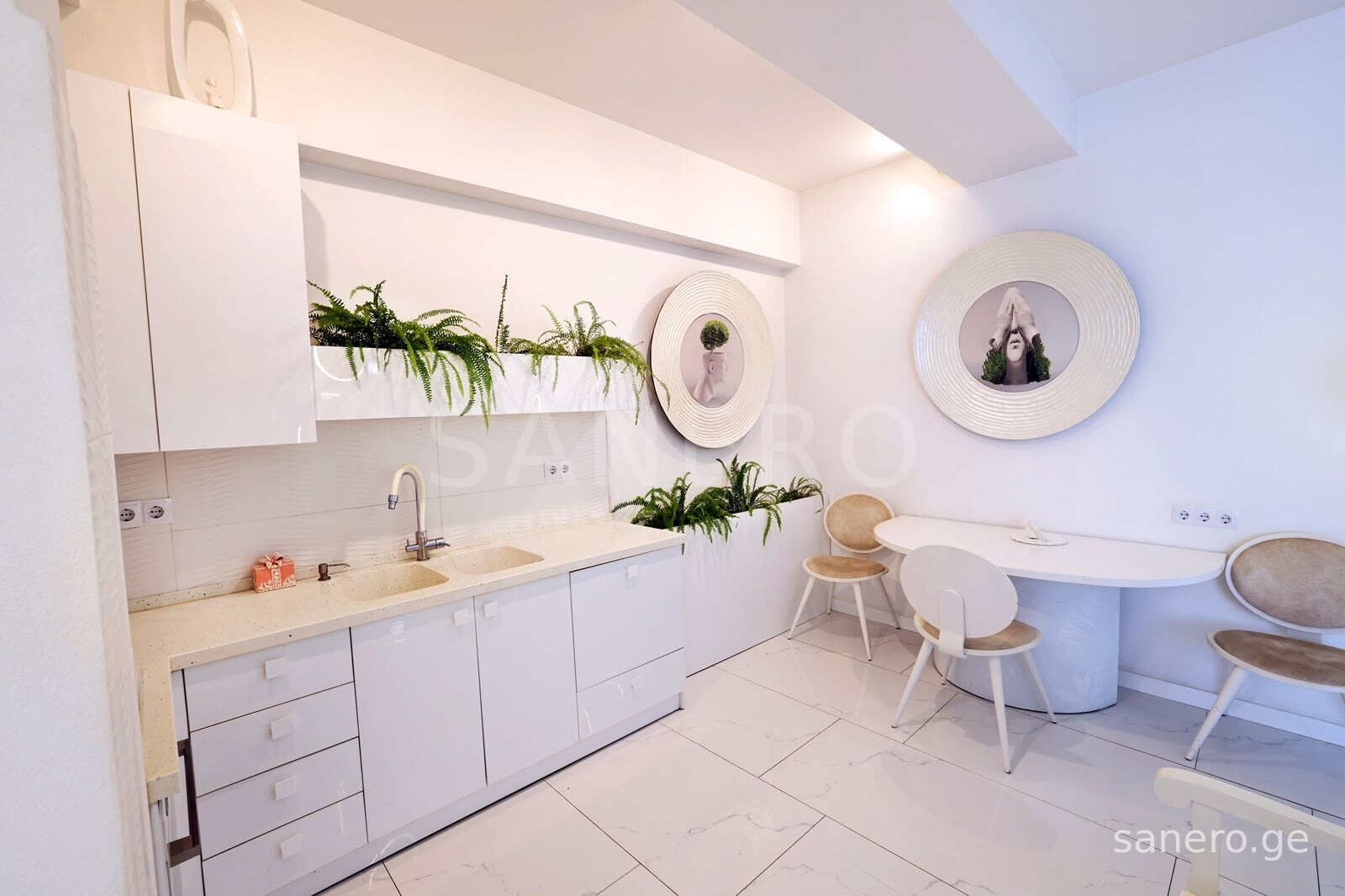 Separate kitchen and dining area