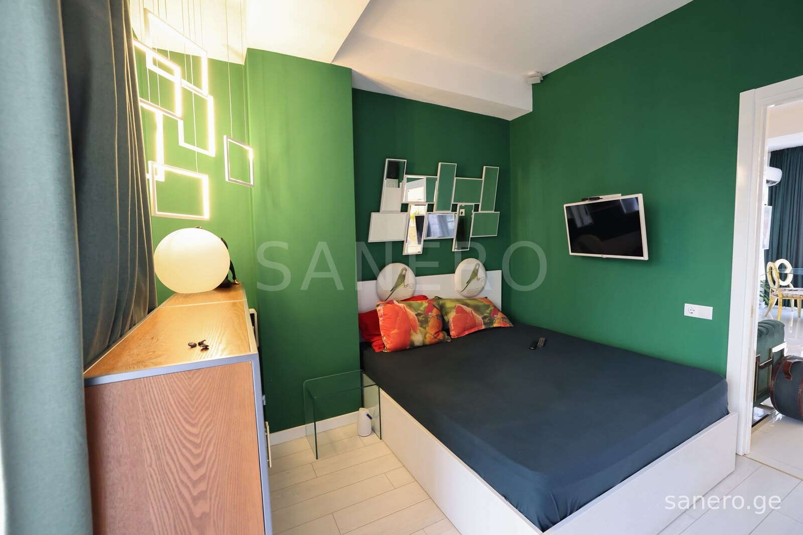 Second bedroom