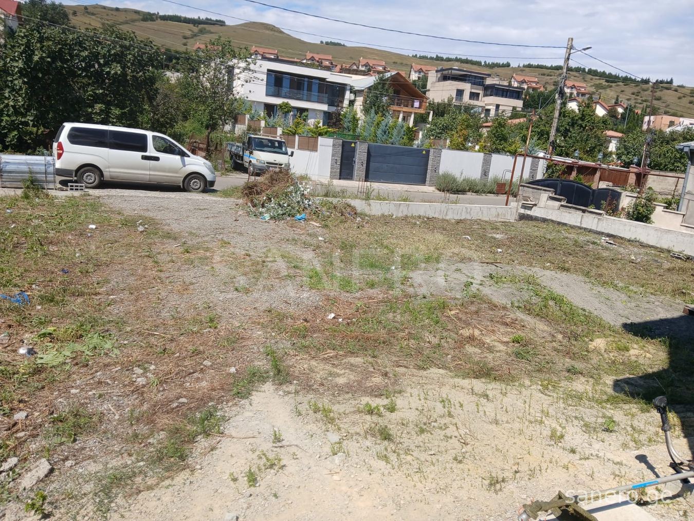 Land in front of the house