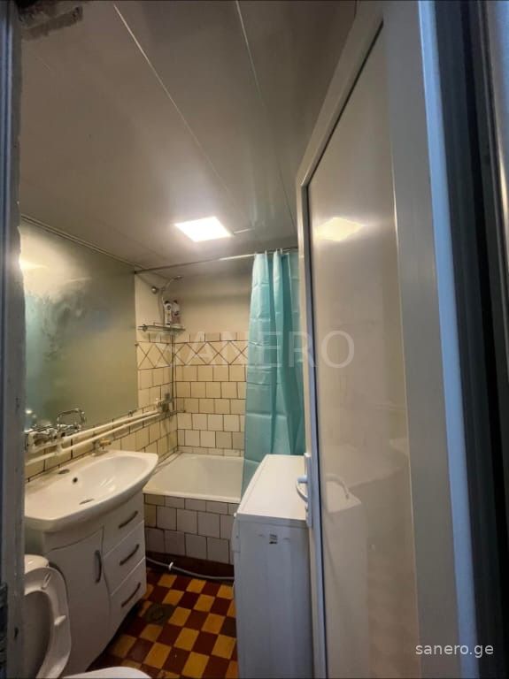 Bathroom seen from the doorway