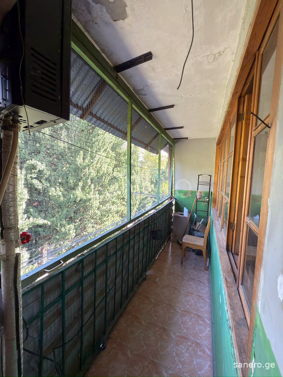10 m² enclosed balcony