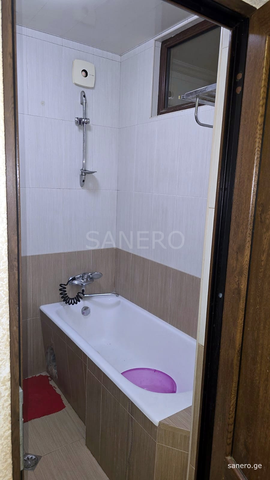 Bathroom with bathtub